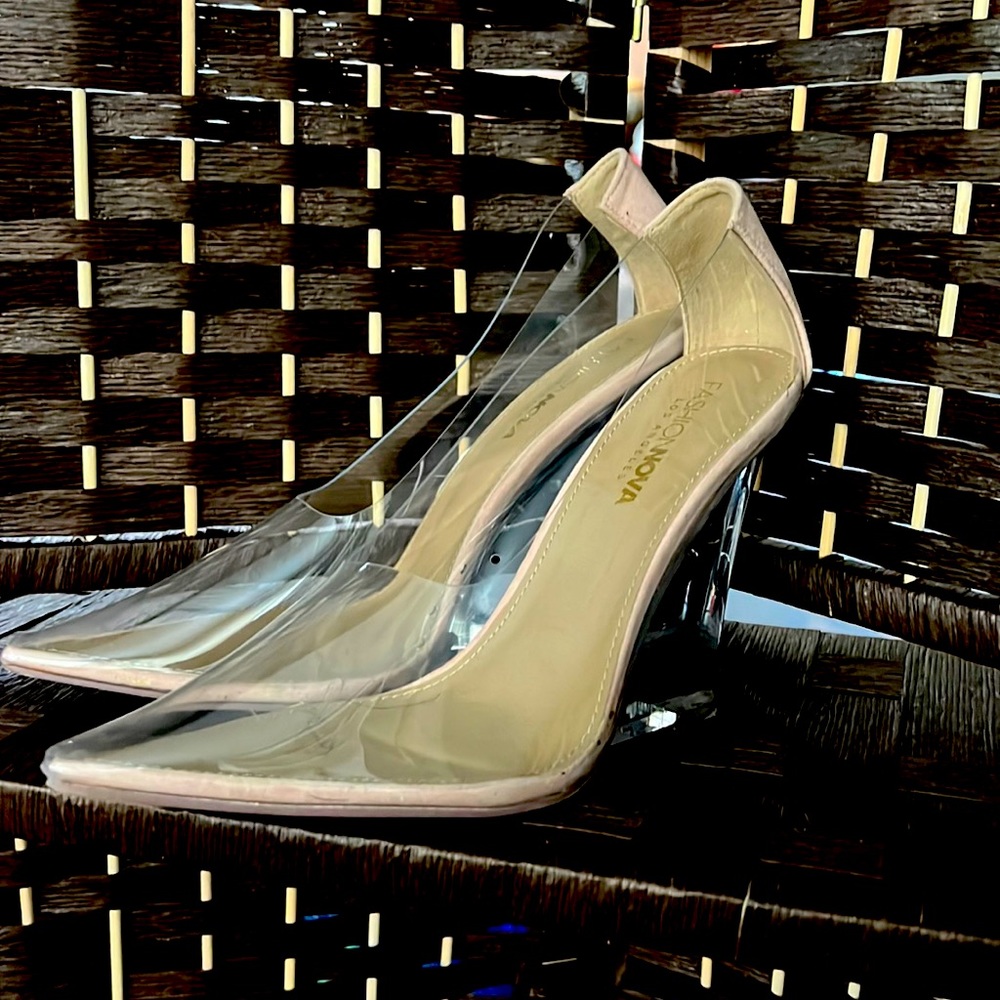 Clear wedges